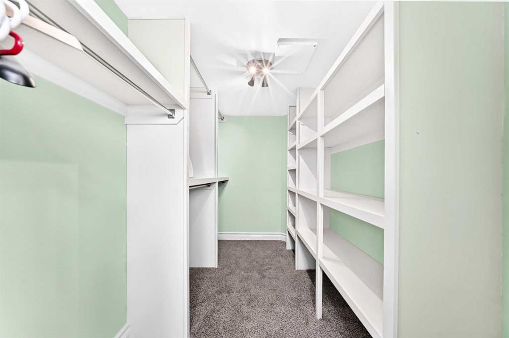 8524 Berwick Road Nw, Calgary, AB - Indoor