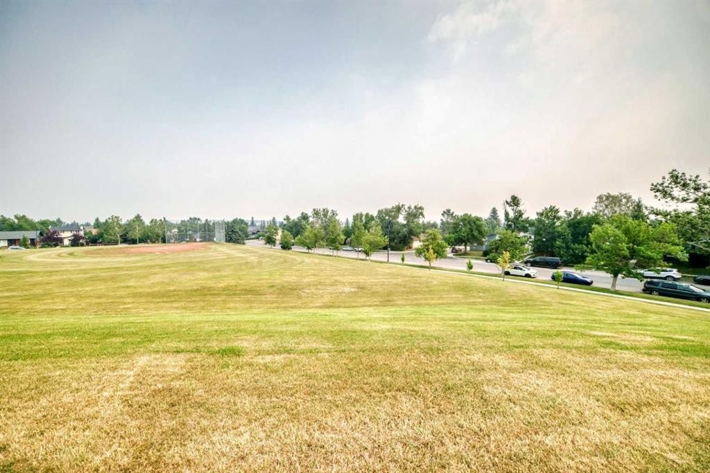 8524 Berwick Road Nw, Calgary, AB - Outdoor With View