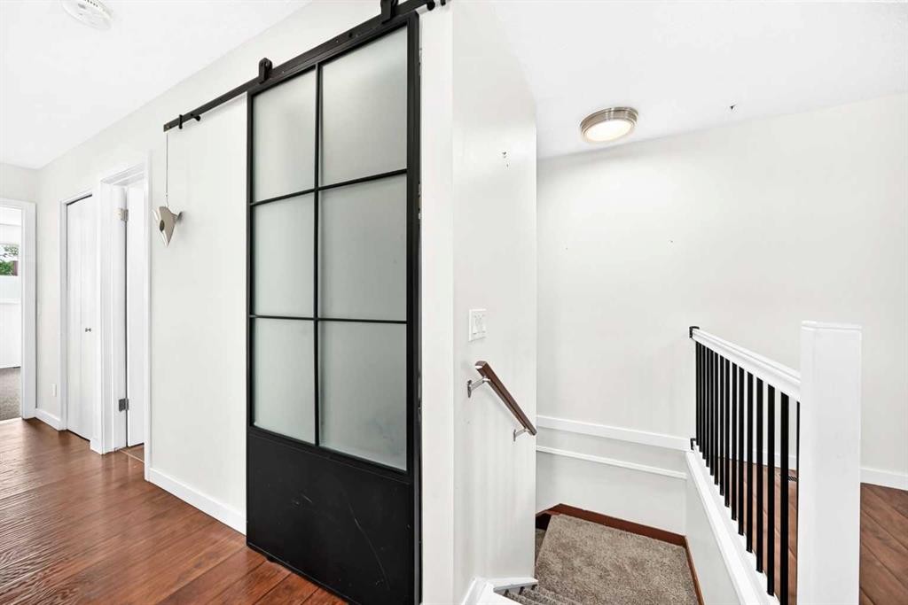 8524 Berwick Road Nw, Calgary, AB - Indoor Photo Showing Other Room