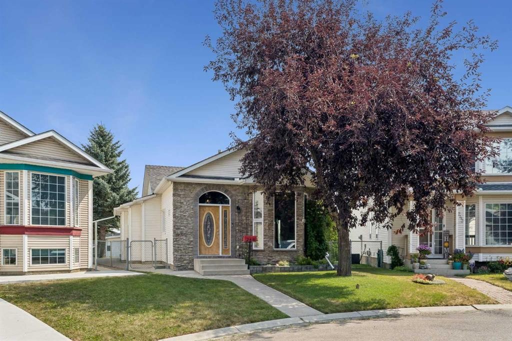 246 Mt Lorette Place Se, Calgary, AB - Outdoor With Facade