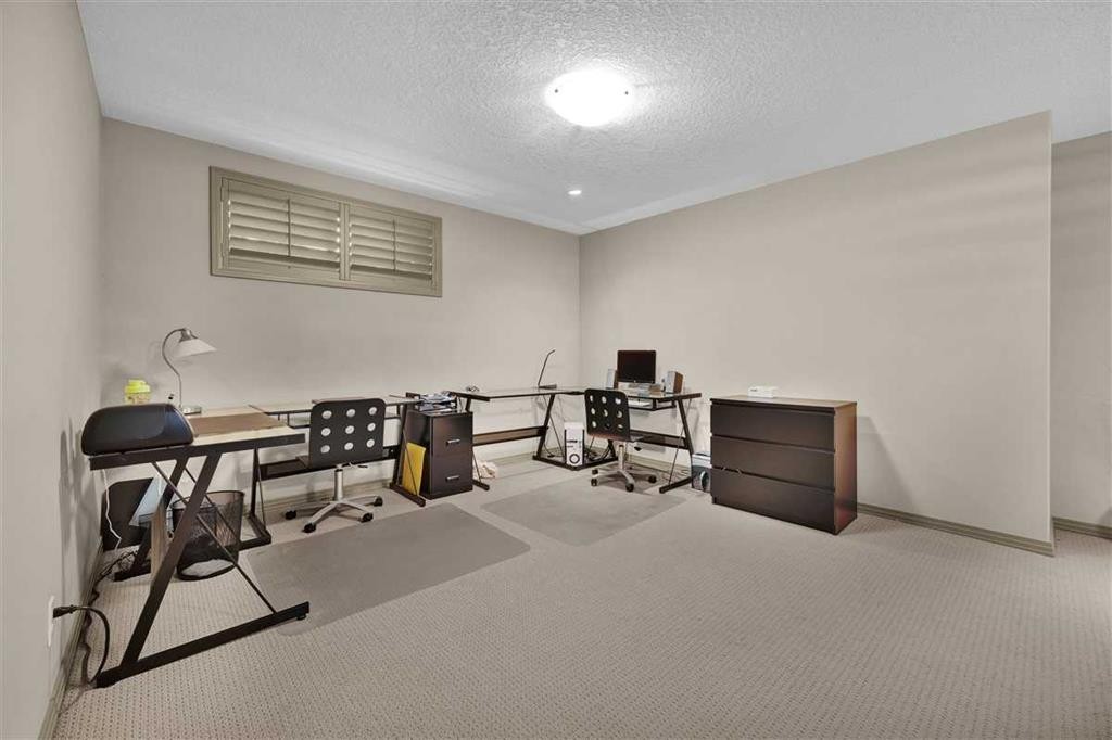 146 Springborough Point Sw, Calgary, AB - Indoor Photo Showing Office