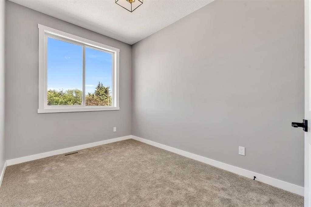 28A Green Meadow Crescent, Strathmore, AB - Indoor Photo Showing Other Room