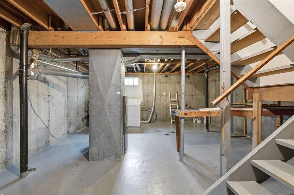 20 Georgian Villas Ne, Calgary, AB - Indoor Photo Showing Basement