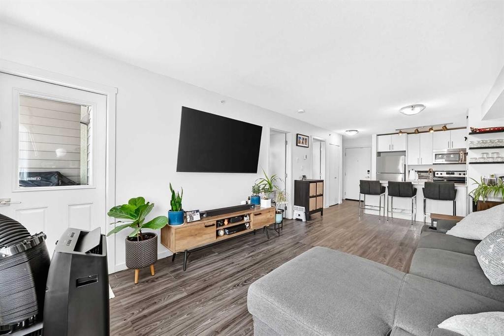 1406-181 Skyview Ranch Manor Ne, Calgary, AB - Indoor Photo Showing Living Room