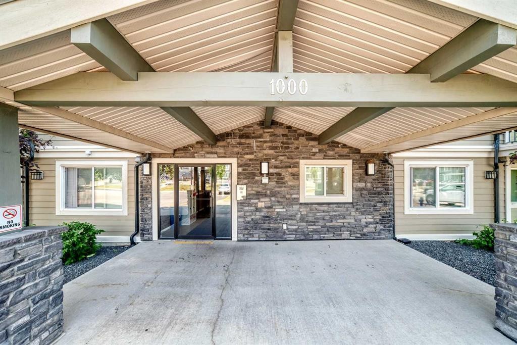 1406-181 Skyview Ranch Manor Ne, Calgary, AB - Outdoor