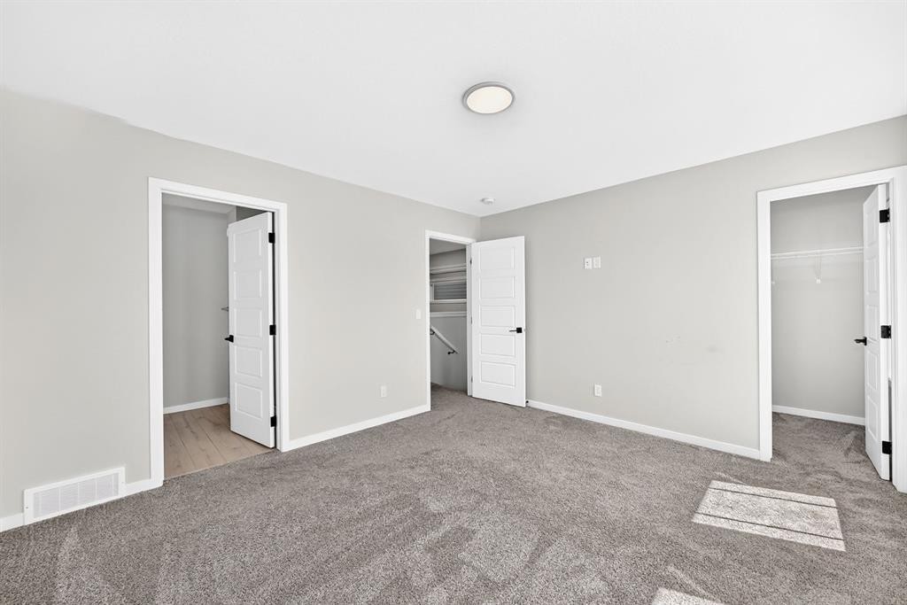 20 Corner Glen Avenue Ne, Calgary, AB - Indoor Photo Showing Other Room