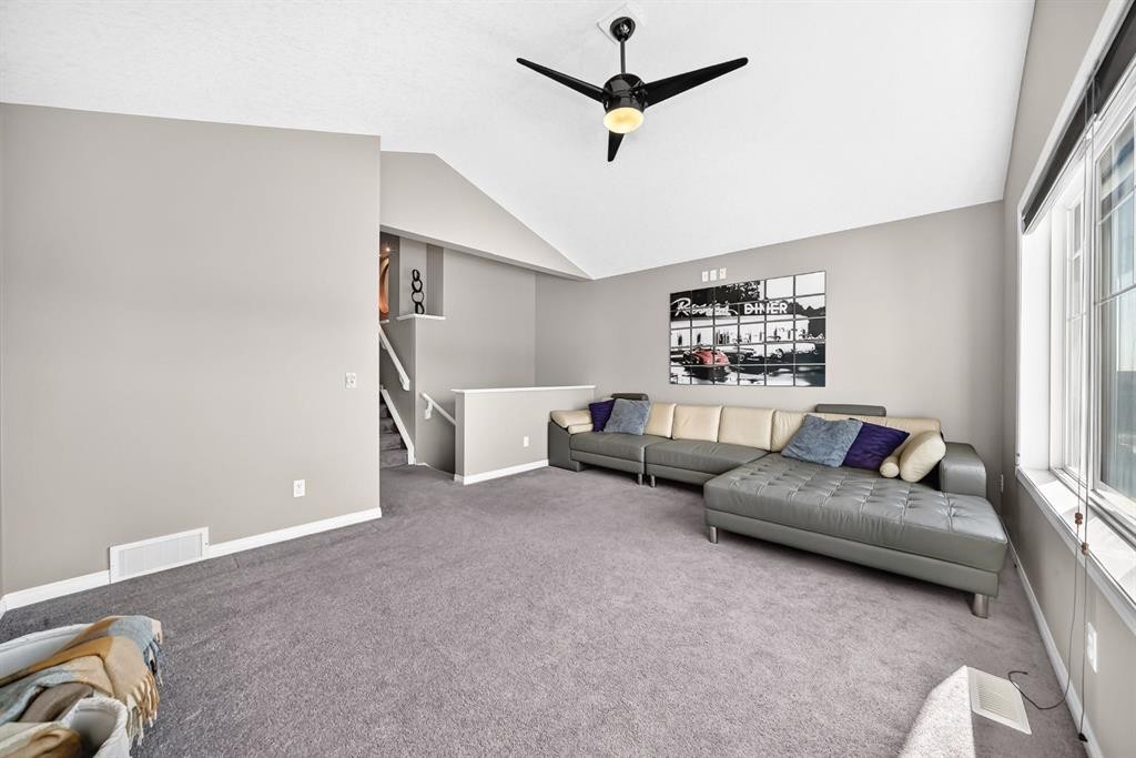 325 Kincora Glen Rise Nw, Calgary, AB - Indoor