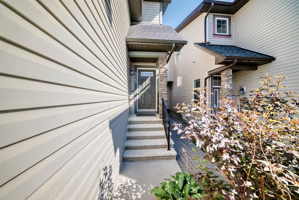 325 Kincora Glen Rise Nw, Calgary, AB - Outdoor
