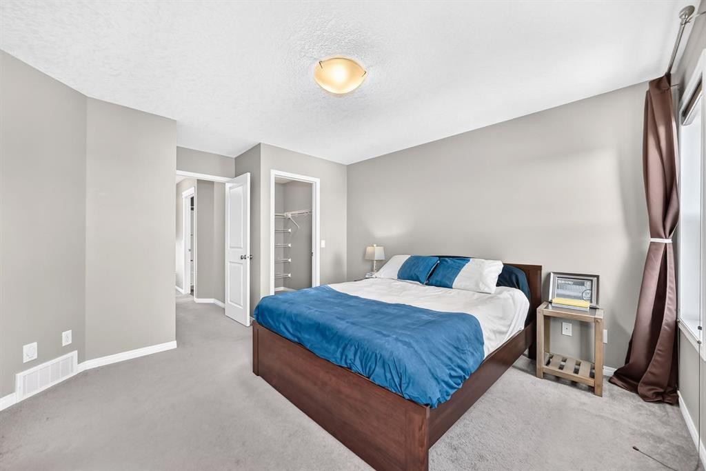 325 Kincora Glen Rise Nw, Calgary, AB - Indoor Photo Showing Bedroom