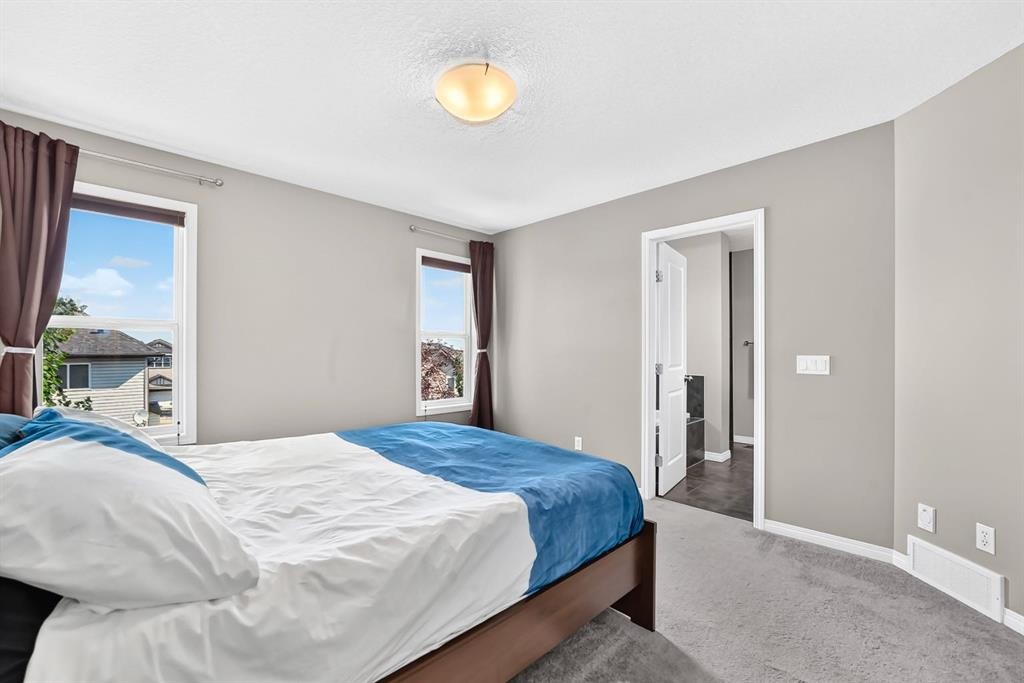 325 Kincora Glen Rise Nw, Calgary, AB - Indoor Photo Showing Bedroom