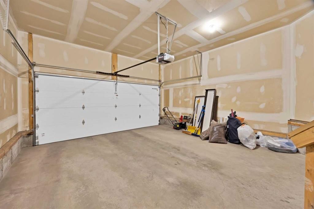 130 Panamount Road Nw, Calgary, AB - Indoor Photo Showing Garage