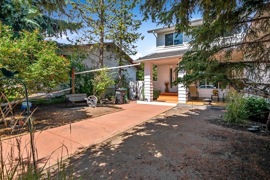 216 B Royal, Diamond Valley, AB - Outdoor