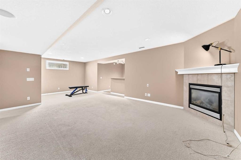 124 West Lakeview Drive, Chestermere, AB - Indoor With Fireplace