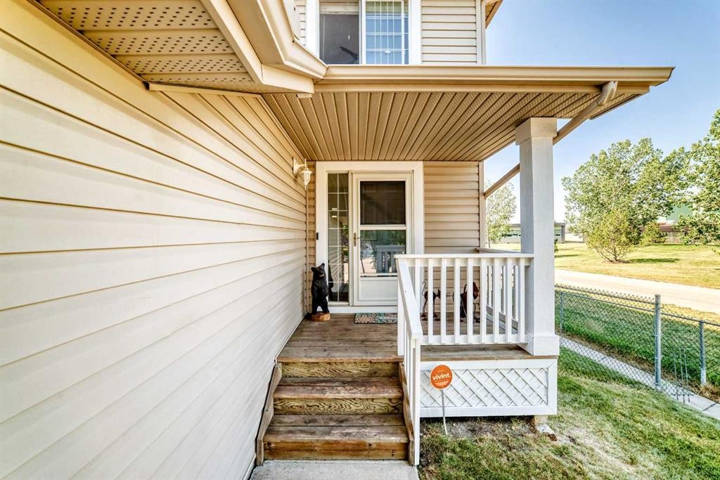 124 West Lakeview Drive, Chestermere, AB - Outdoor With Deck Patio Veranda With Exterior