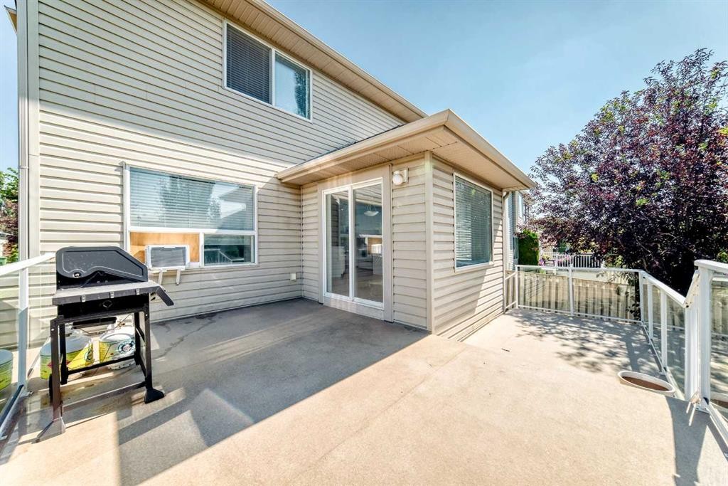 124 West Lakeview Drive, Chestermere, AB - Outdoor With Deck Patio Veranda With Exterior
