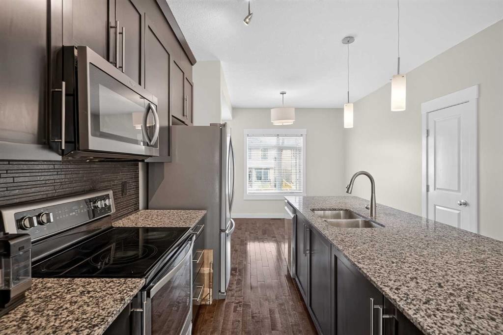604 Skyview Point Place Ne, Calgary, AB - Indoor Photo Showing Kitchen With Double Sink With Upgraded Kitchen