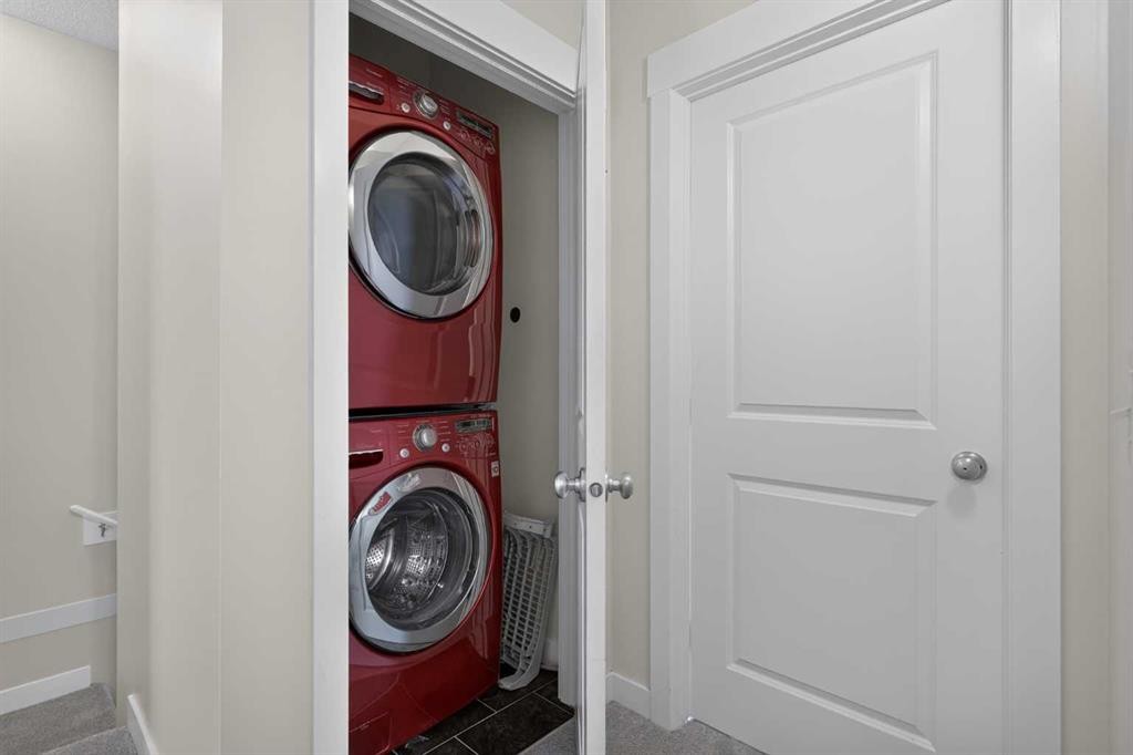 604 Skyview Point Place Ne, Calgary, AB - Indoor Photo Showing Laundry Room