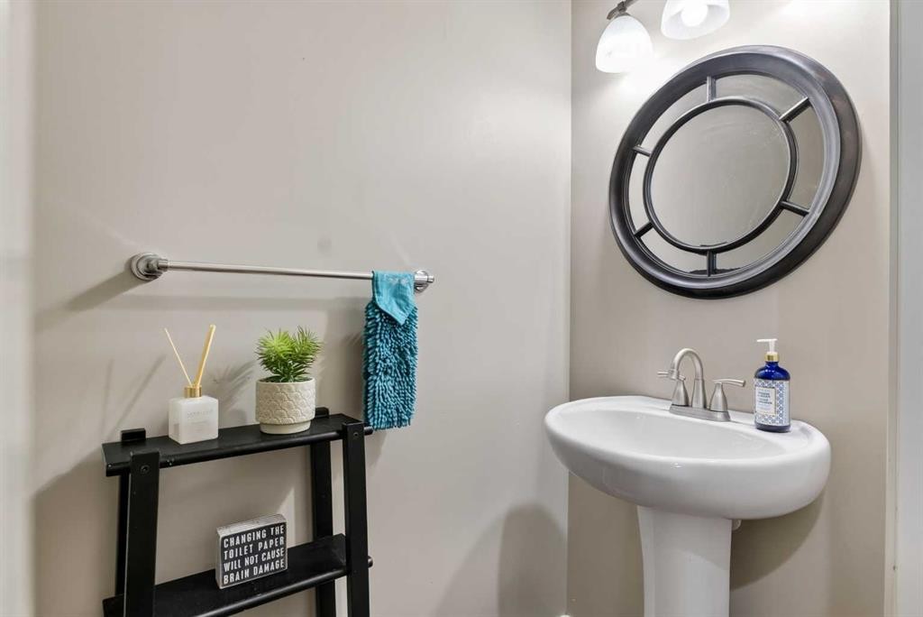 76 Auburn Glen Heights Se, Calgary, AB - Indoor Photo Showing Bathroom