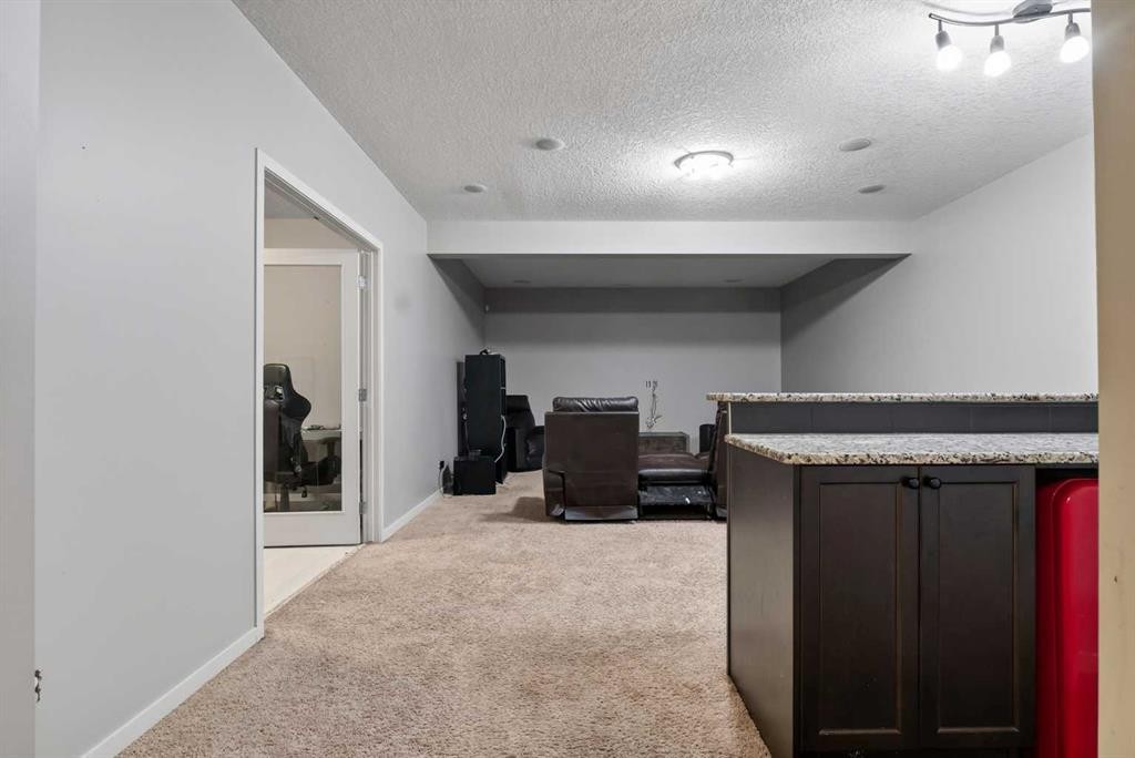 76 Auburn Glen Heights Se, Calgary, AB - Indoor Photo Showing Other Room