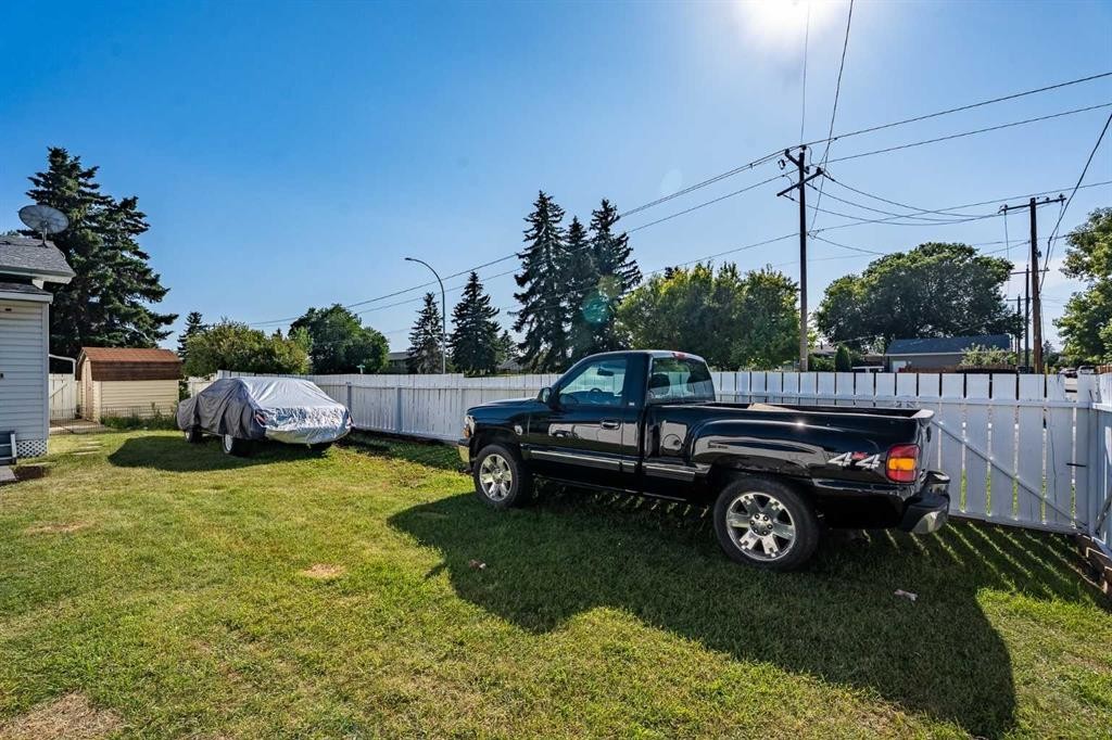 4 Arlington Bay Se, Calgary, AB - Outdoor