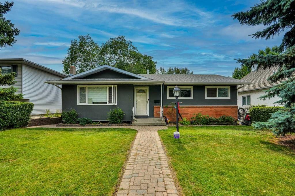 5748 Dalmead Crescent Nw, Calgary, AB - Outdoor With Facade