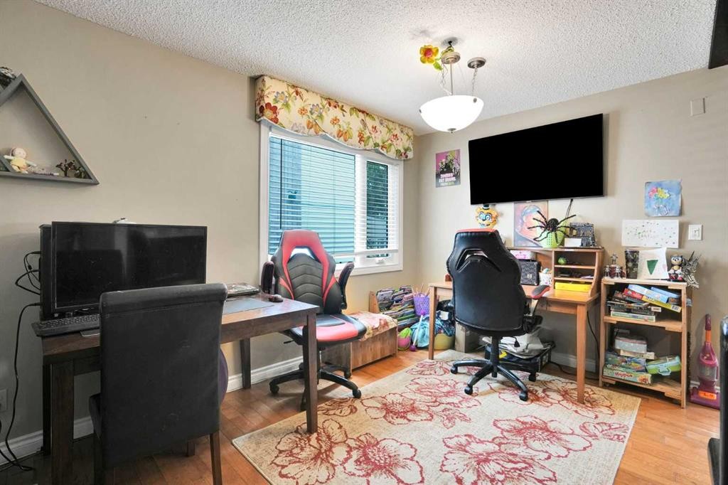 5748 Dalmead Crescent Nw, Calgary, AB - Indoor Photo Showing Office