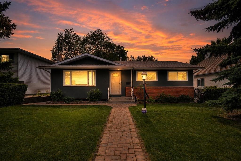 5748 Dalmead Crescent Nw, Calgary, AB - Outdoor