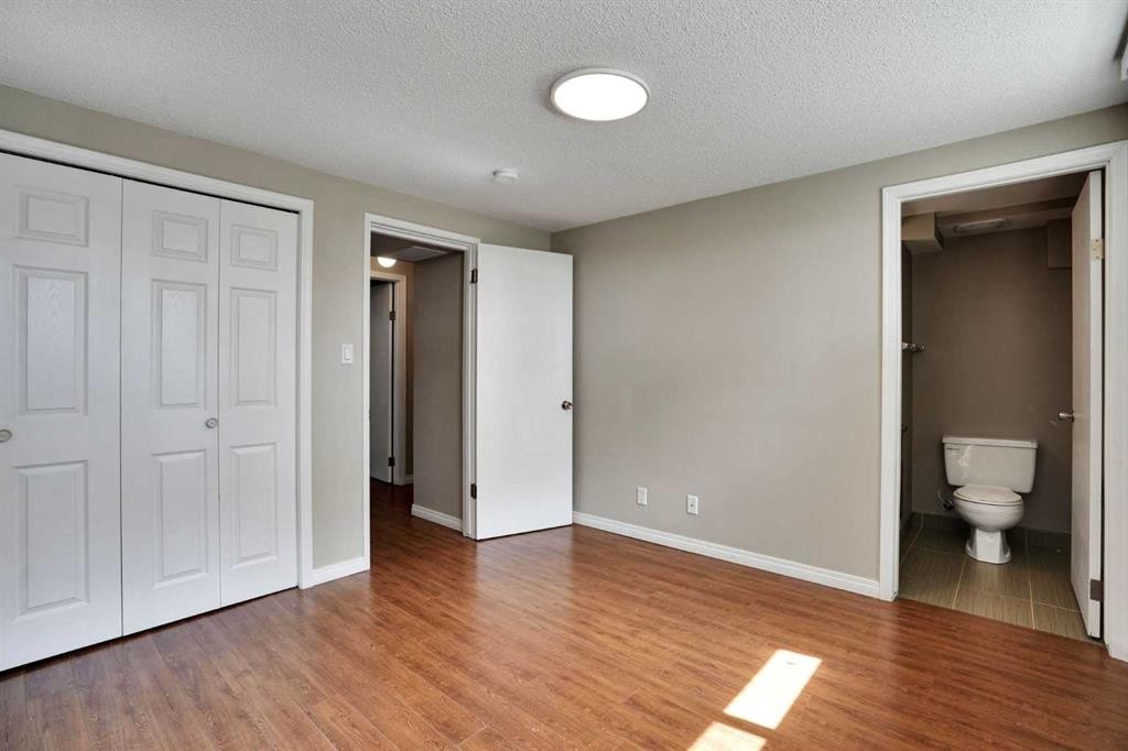 5748 Dalmead Crescent Nw, Calgary, AB - Indoor Photo Showing Other Room