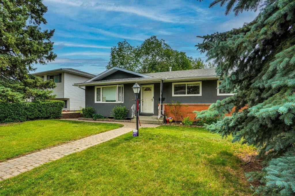5748 Dalmead Crescent Nw, Calgary, AB - Outdoor With Facade