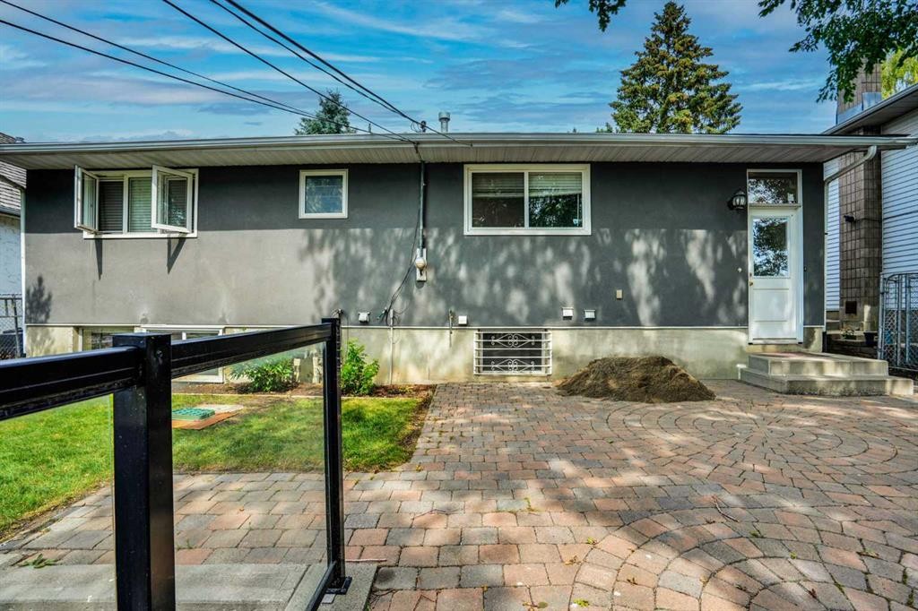 5748 Dalmead Crescent Nw, Calgary, AB - Outdoor