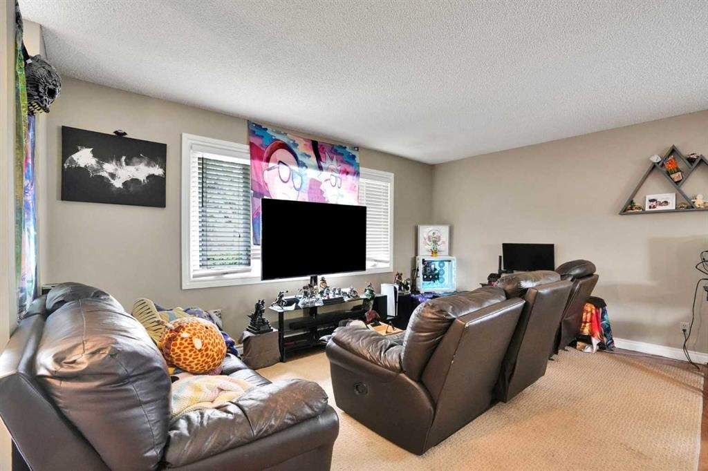 5748 Dalmead Crescent Nw, Calgary, AB - Indoor