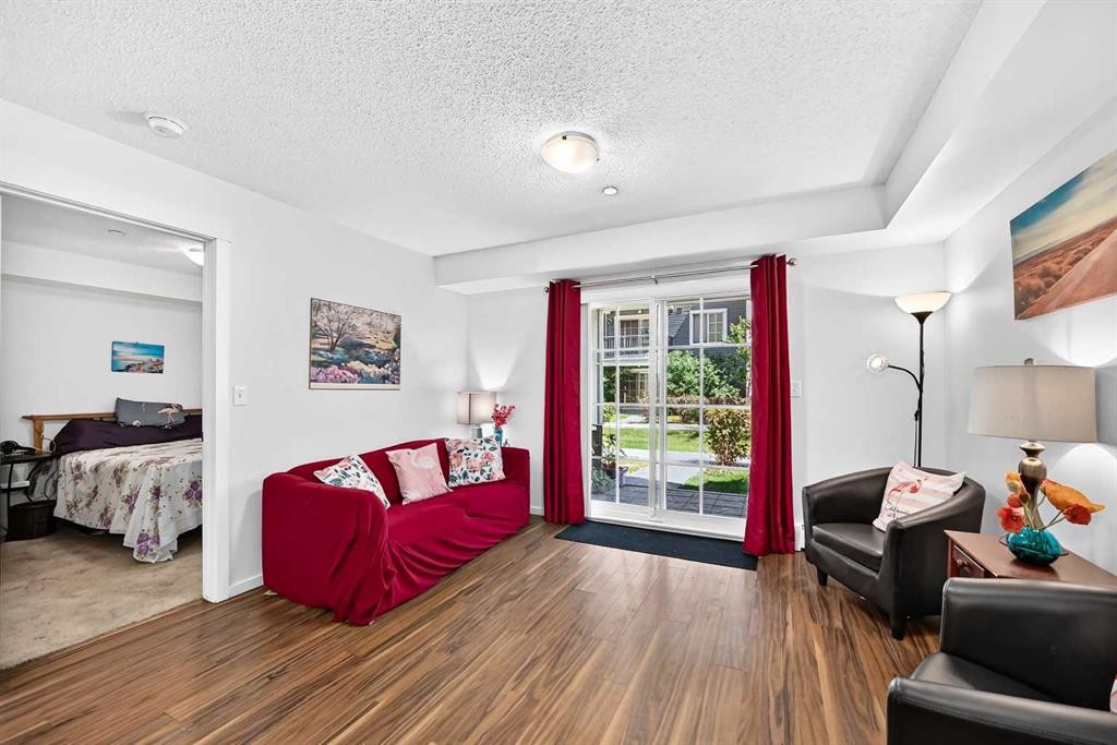 5102-755 Copperpond Boulevard Se, Calgary, AB - Indoor