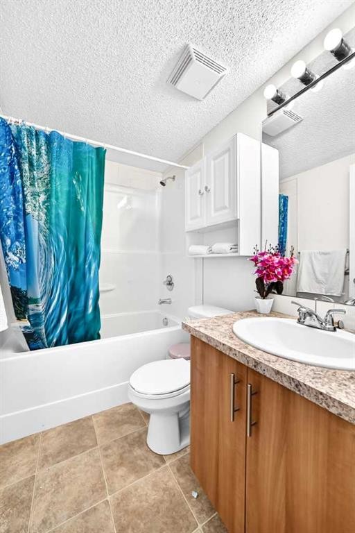 5102-755 Copperpond Boulevard Se, Calgary, AB - Indoor Photo Showing Bathroom