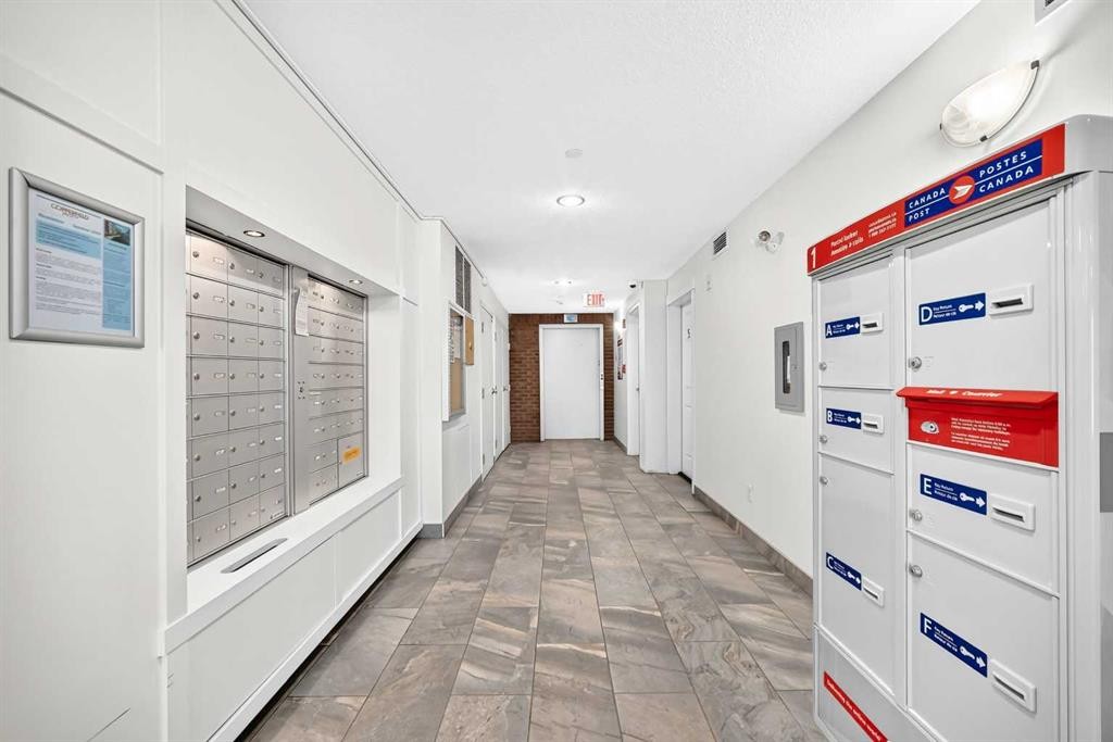 5102-755 Copperpond Boulevard Se, Calgary, AB - Indoor Photo Showing Other Room