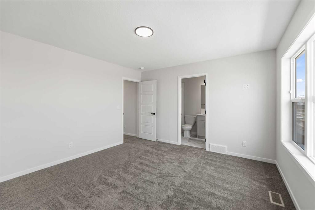 247 Lucas Gate Nw, Calgary, AB - Indoor Photo Showing Other Room