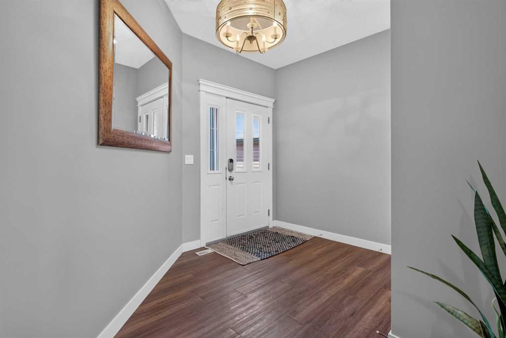 47 Evanscrest Way Nw, Calgary, AB - Indoor Photo Showing Other Room