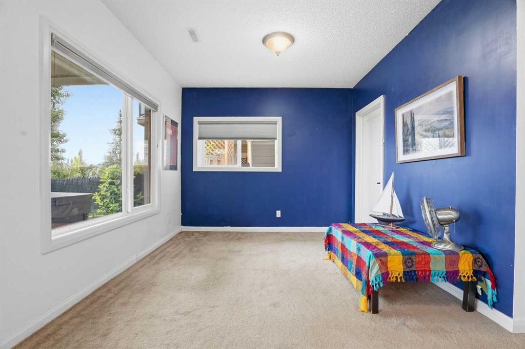 113 Sunset View, Cochrane, AB - Indoor