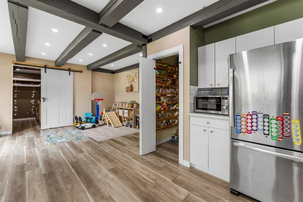 39 Chinook Crescent, Beiseker, AB - Indoor