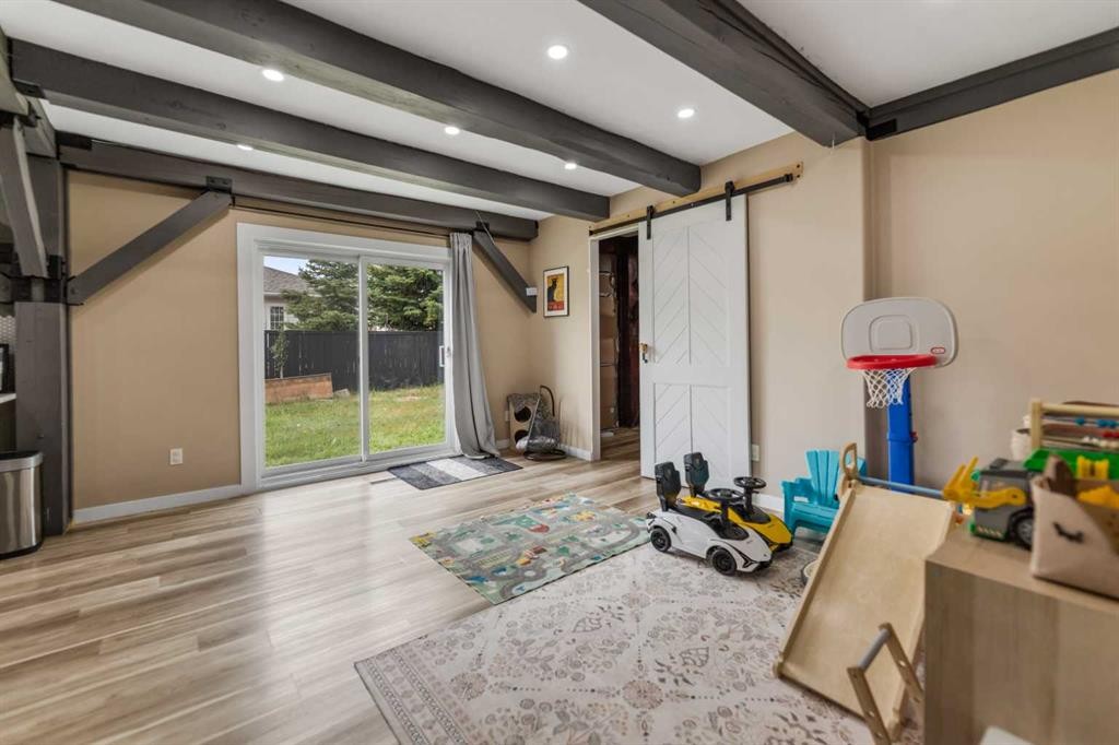 39 Chinook Crescent, Beiseker, AB - Indoor