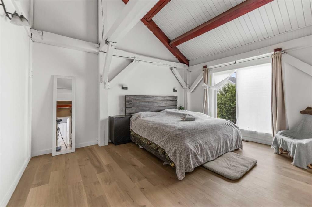 39 Chinook Crescent, Beiseker, AB - Indoor Photo Showing Bedroom