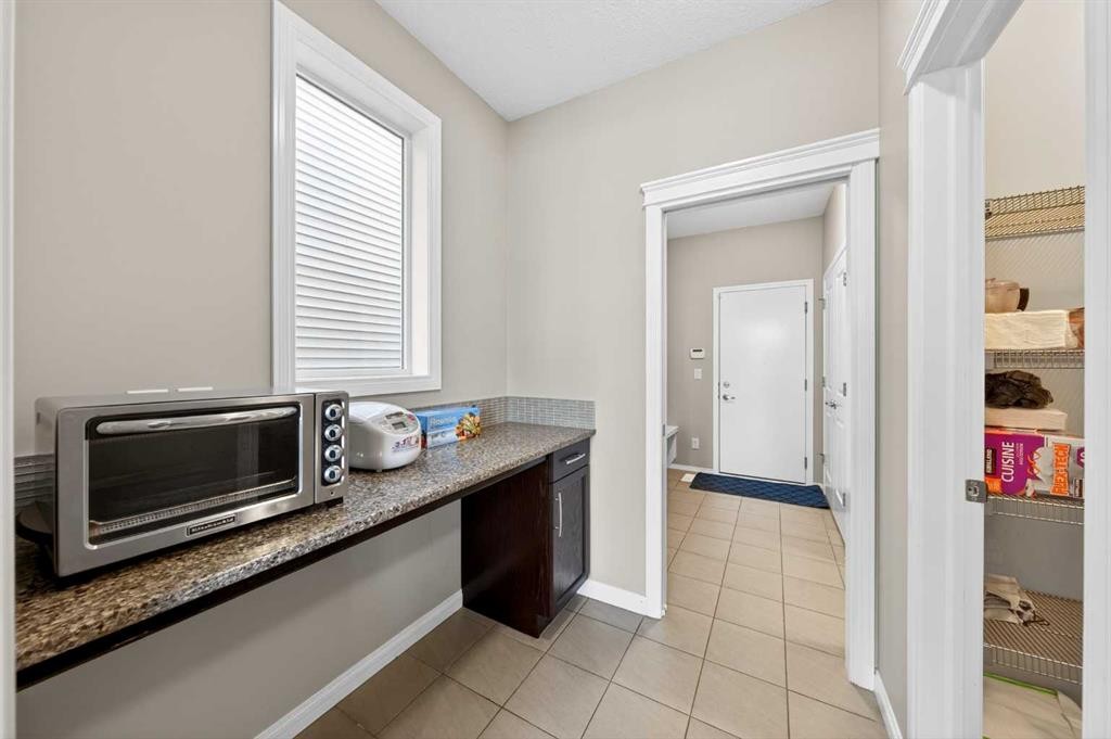 86 Nolanshire Crescent Nw, Calgary, AB - Indoor