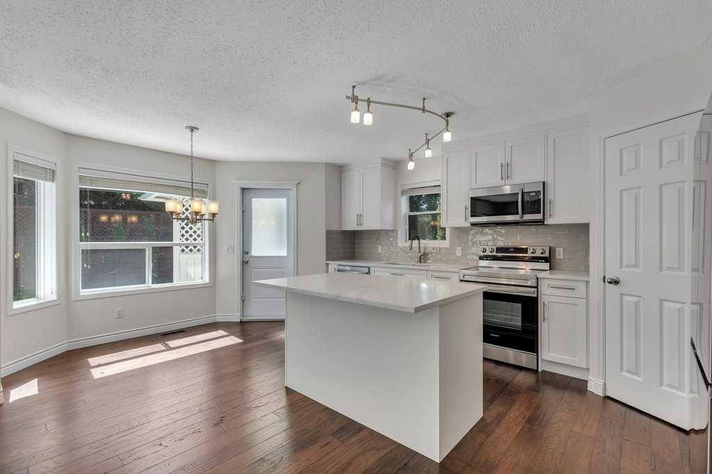 96 Valley Brook Circle Nw, Calgary, AB