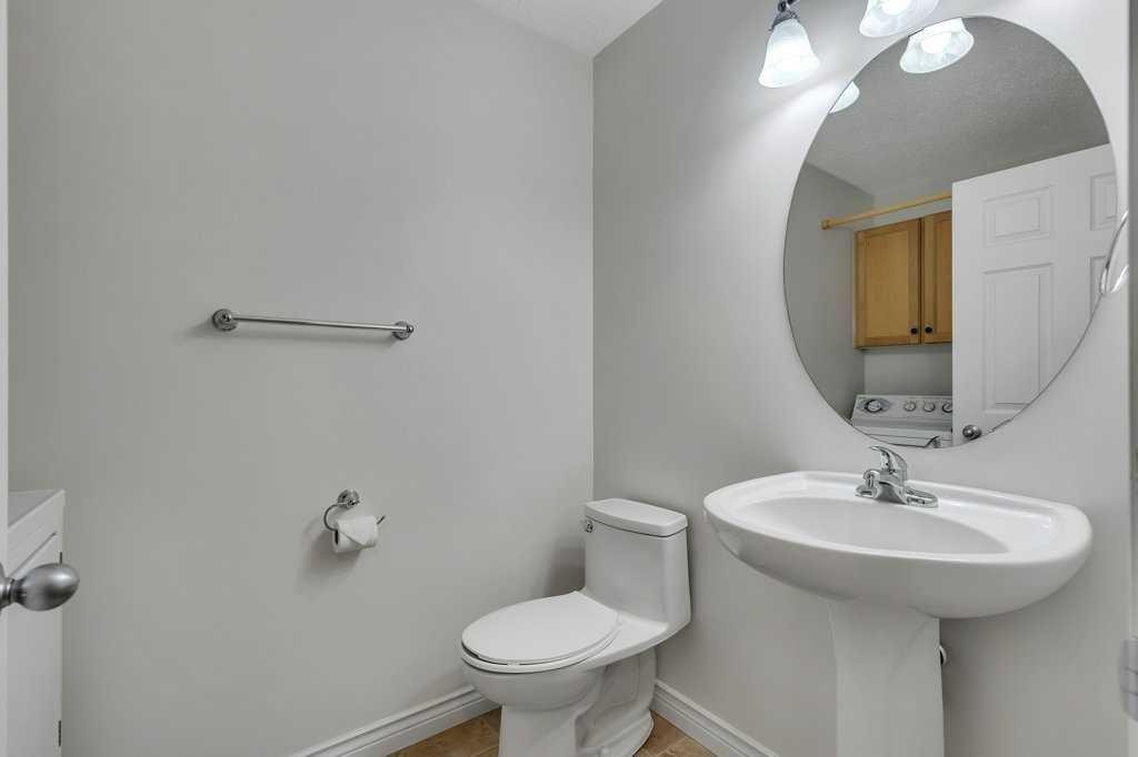 96 Valley Brook Circle Nw, Calgary, AB