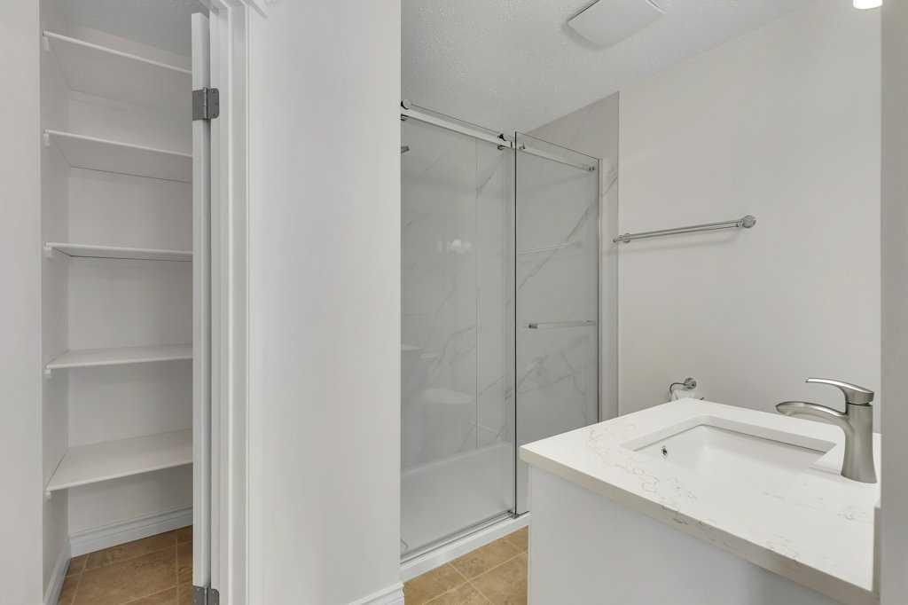 96 Valley Brook Circle Nw, Calgary, AB