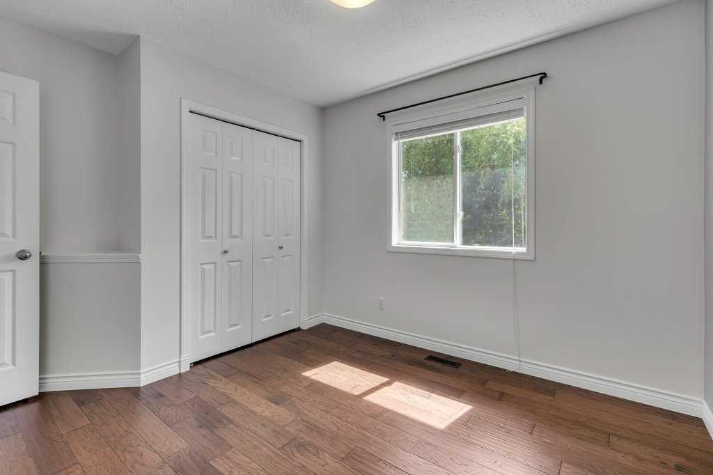 96 Valley Brook Circle Nw, Calgary, AB
