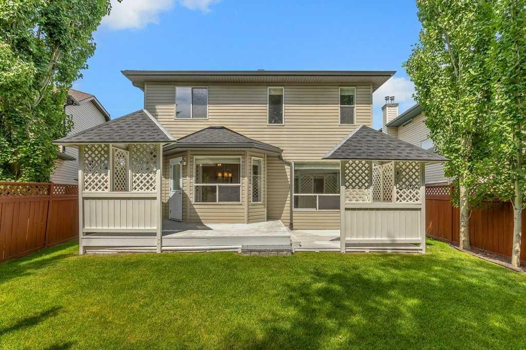 96 Valley Brook Circle Nw, Calgary, AB