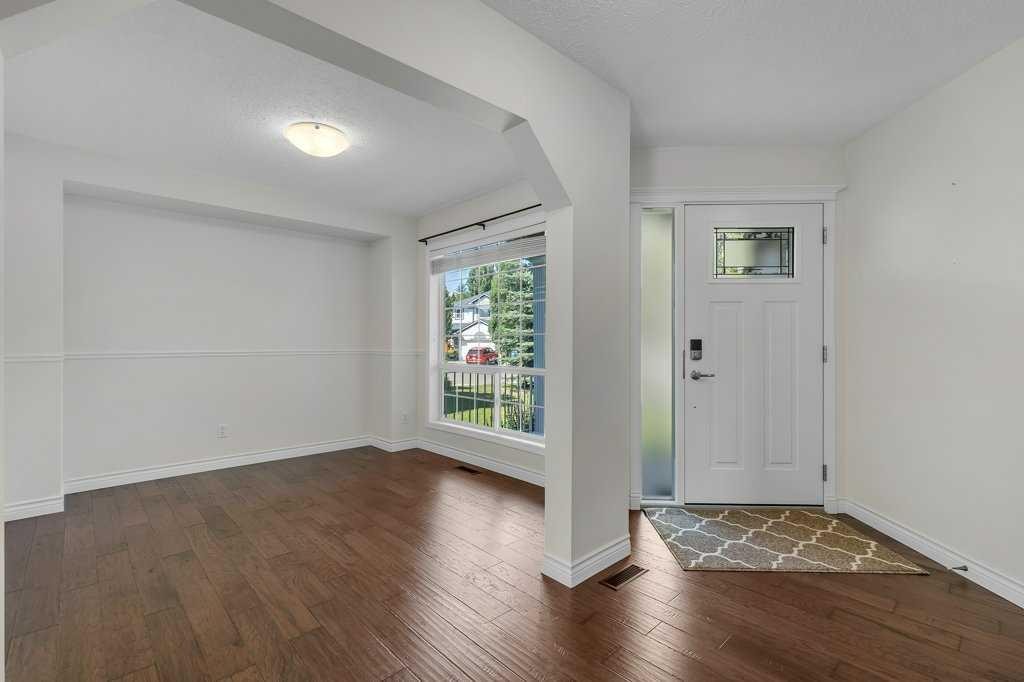 96 Valley Brook Circle Nw, Calgary, AB