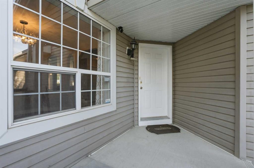 541 Citadel Meadow Bay Nw, Calgary, AB - Outdoor With Exterior