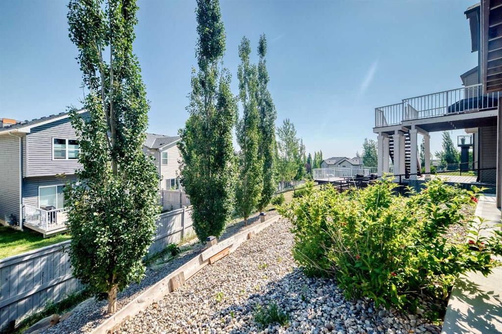 12 Kincora Mews Nw, Calgary, AB - Outdoor
