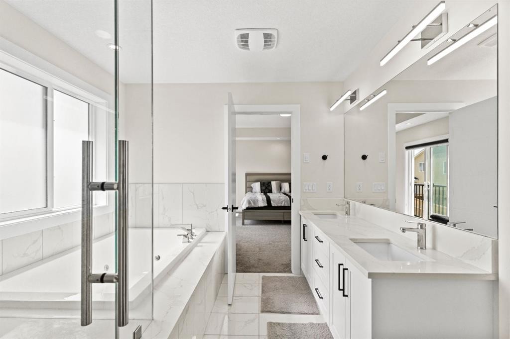 129 Marina Key, Chestermere, AB - Indoor Photo Showing Bathroom
